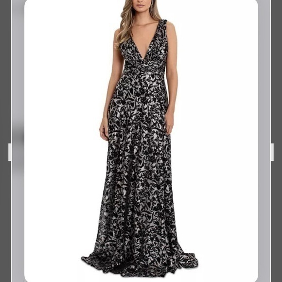 Betsy & Adam Dresses & Skirts - Betsy & Adam Shimmering Floral-Lace V-neck Sleeveless Gown in Black/Gunmetal Sz4